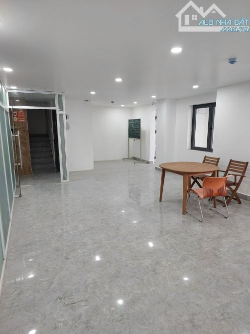 Cho Thuê Văn Phòng ĐƯờng Phan Văn Trị Phường 10,Gò Vấp DT 85m2 giá 12 triệu /tháng - 1
