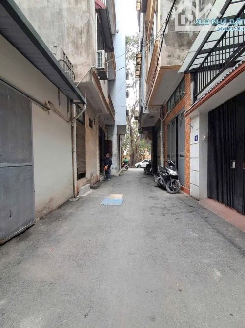 BÁN NHÀ PHÙNG CHÍ KIÊN - CẦU GIẤY - 2 MẶT NGÕ Ô TÔ - DT 48m - CẤP 4 - GIA 16,8 tỷ - 1