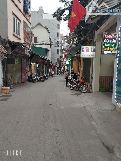 MỄ TRÌ - ĐỒNG ME - KINH DOANH - TƯƠNG LAI MẶT PHỐ LỚN - VỈ HÈ ĐÁ BÓNG - TUYẾT ĐƯỜNG THÔNG - 1