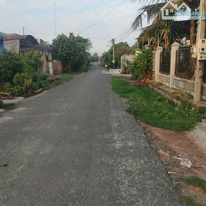 Cần bán 25.6 x 26 nhà hẻm 48 Nguyễn Văn Linh, Trường Hoà Tây Ninh - 1