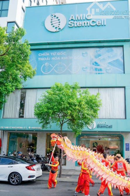 Bán Nhà Mặt Tiền Đường Nam Kỳ Khởi Nghĩa, P.8, Quận 3. Diện Tích 11x16m. HĐT: 240Tr/tháng - 1