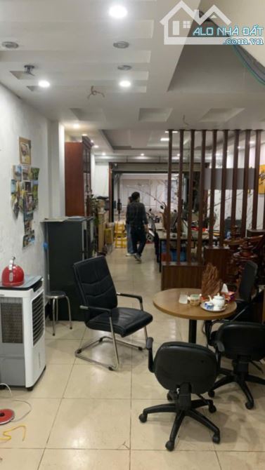 Bán Nhà Chính Kinh 1 nhà ra phố chỉ 4,8 tỷ - 1