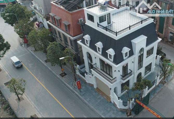 SIÊU PHẨM MẶT PHỐ SA ĐÔI LÔ GÓC dt:206m2 x 4 Tầng Mt:15m Giá bán 63,5 tỷ - 1