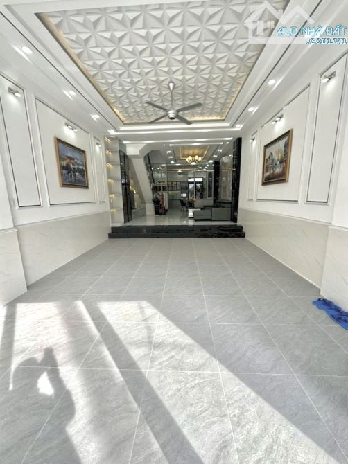 BÁN BIỆT THỰ TRUNG TÂM NHÀ BÈ – 100M2 - HUỲNH TẤN PHÁT - NHỈNH 8 TỶ - 1