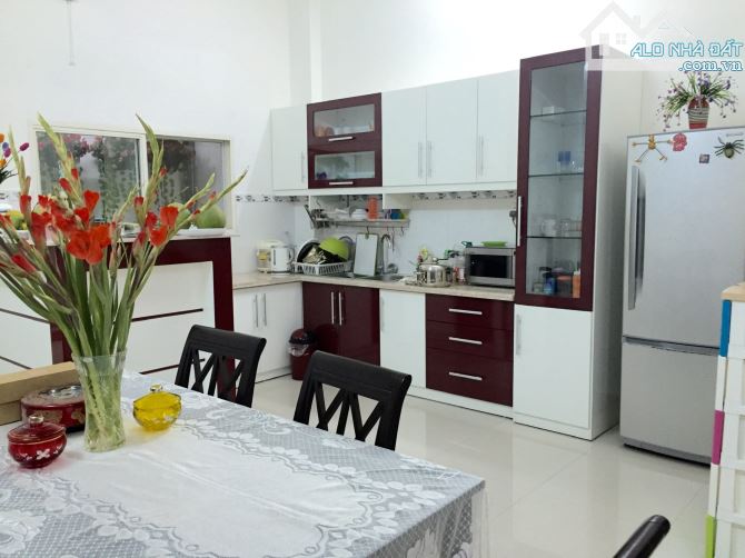 Ở NGAY! Bán Nhà 3 Tầng Cực Đẹp Hai Bà Trưng, 46m2, 6.3 Tỷ TL - 1