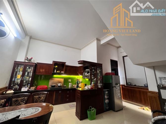 BÁN NHÀ 3 LẦU ĐƯỜNG ĐÀO TẤN - KHU TRUNG CAO - DT: 6,2x17m - H: TÂY BẮC - 5,6 TỶ - 1