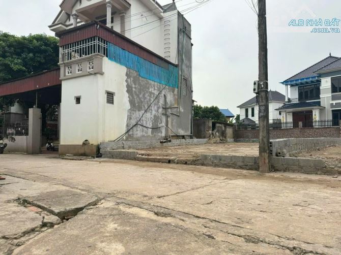 Chị gái cần bán lô đất siêu đẹp 169m thôn Bá Khê Liên nghĩa. Giá siêu đầu tư - 1
