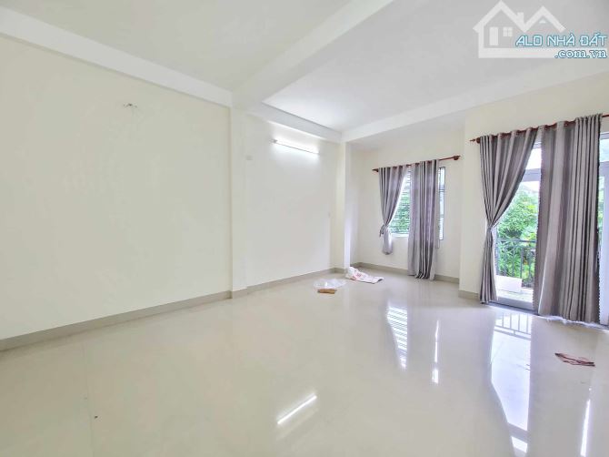 BÁN GẤP 2 TẦNG – MẶT TIỀN 10.5M – ĐỐI DIỆN CHỢ CHIỀU SƠN TRÀ - CHỈ 8.x Tỷ - 1