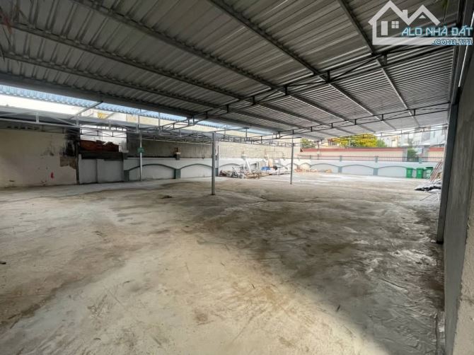 Thu nhập 160 Triệu/Tháng - CHDV 3 Tầng - 970m2 (Ngang 34m x Dài 31m) - Sổ riêng - Full thổ - 1