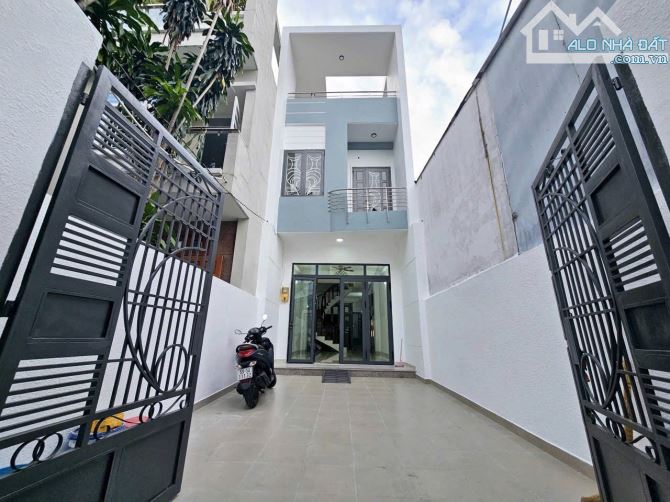 NHÀ 3 TẦNG MỚI CHÍNH CHỦ TÂN THỚI NHẤT Q12 Ô TÔ NGỦ TRONG NHÀ GIÁ TỐT KHU VỰC HIẾM NHÀ BÁN - 2