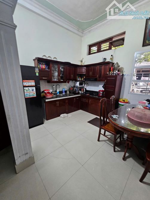 Bán gấp nhà 3 tầng KĐT TRẦN LÃM - 3