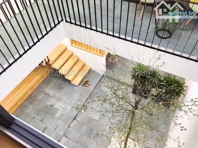 Bán Nhà 2 Tầng Khuê Mỹ Đông Diện tích 102m2 Giá 9 Tỷ - 2