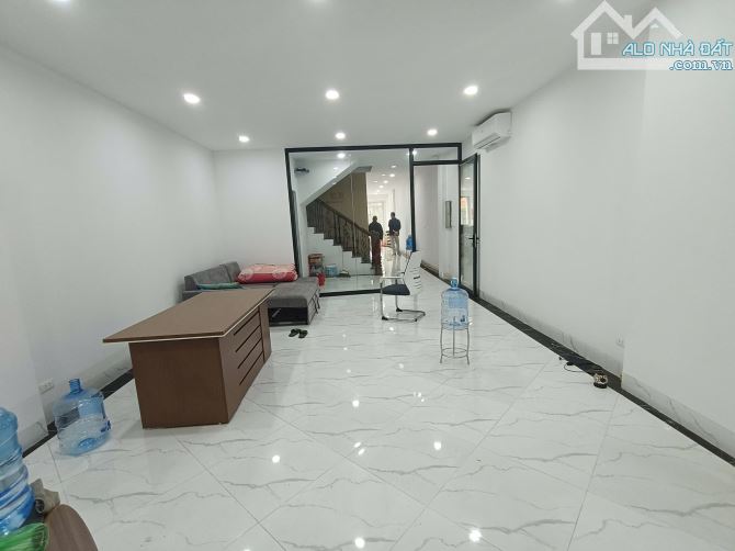 Cho thuê liền kề Trịnh Văn Bô, 110m2, 5 tầng, MT5m, 28Tr - 2