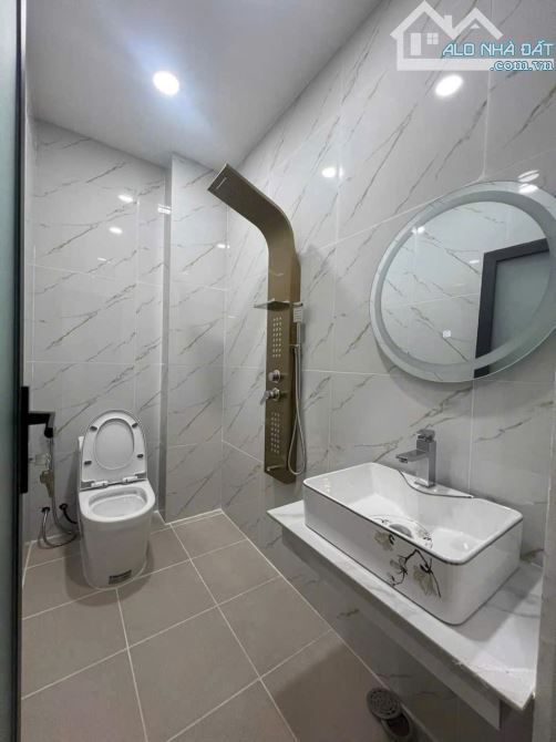 Bán gấp Nhà phố đường Trần Thị Hè Quận 12. 5,5 Tỷ - 2