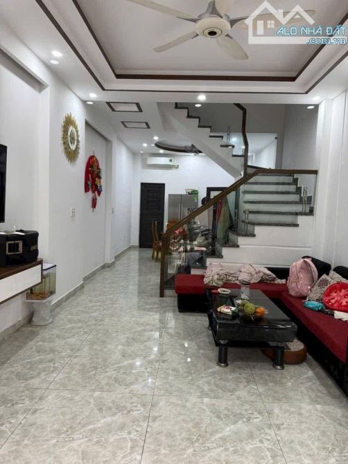 BÁN NHÀ PHỐ PHÙNG CHÍ KIÊN – 60M2, Ô TÔ VÀO NHÀ, PHÂN LÔ, GIÁ NHỈNH 16 TỶ - 2