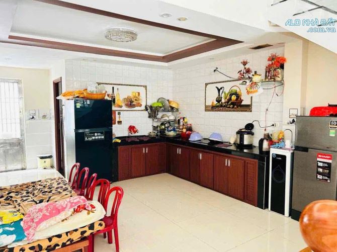 Bán nhà 3 tầng Nại Hiên Đông, Sơn Trà 65m2, nhà mới rộng dọn vào ở ngay, giá nhỉnh 4T - 2