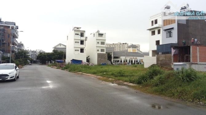 NGộp!!! Cần bán gấp Đất Đường ĐT824. DT:125M2 giá 920 tr. SHR. Xây dựng tự do. - 2