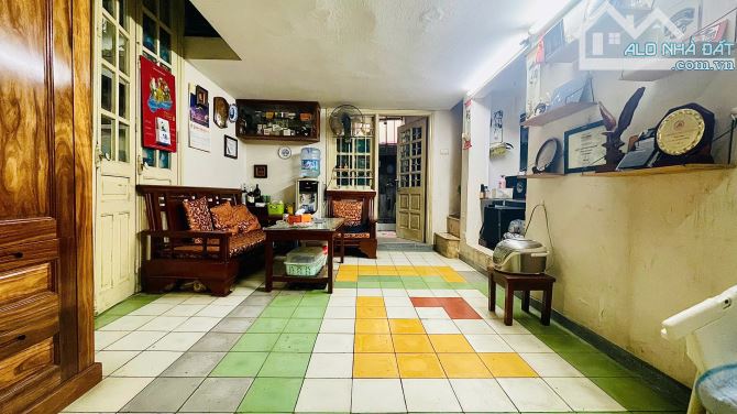 Bán nhà Mặt phố Dã Tượng, Hoàn Kiếm 100m T2 nhỉnh 13 tỷ kinh doanh view phố biệt thự Pháp