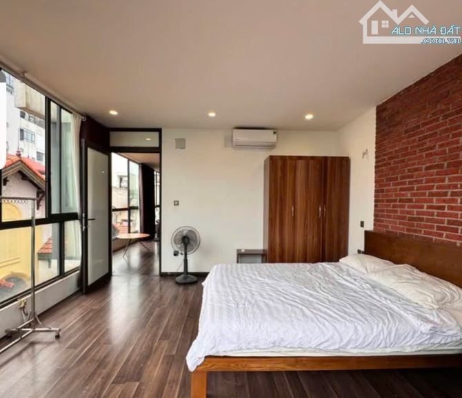 Quá ngon! Ngoài 30 tỷ - mặt phố - vỉa hè - KD- 103m2 phố Vĩnh Phúc, Ba Đình - 6 Tầng - TM - 2