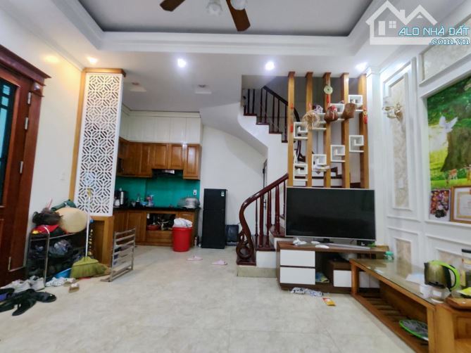 BÁN NHÀ PHÚ MINH - OTO NHỎ ĐỖ CỬA - 32M2 - GIÁ GẦN 6 TỶ - 2