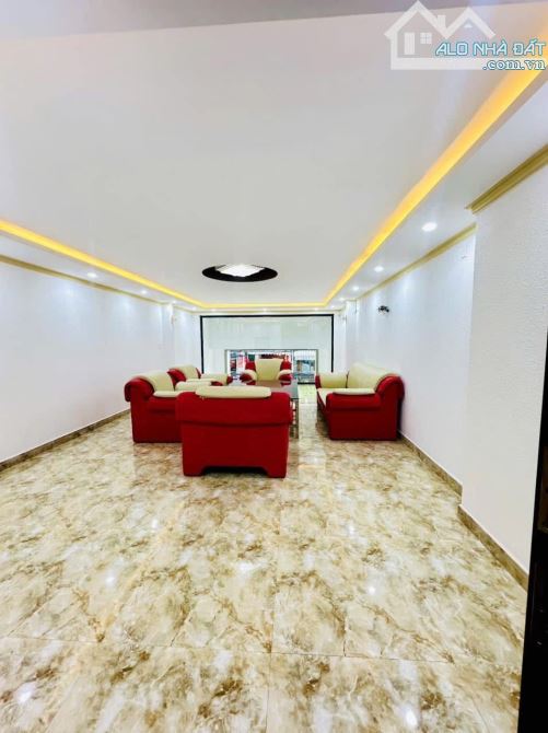 🔥 Nhà 4 tầng MT đường 10m5 Hà Huy Tập , gần biển Nguyễn Tất Thành , vị trí kinh doanh - 2