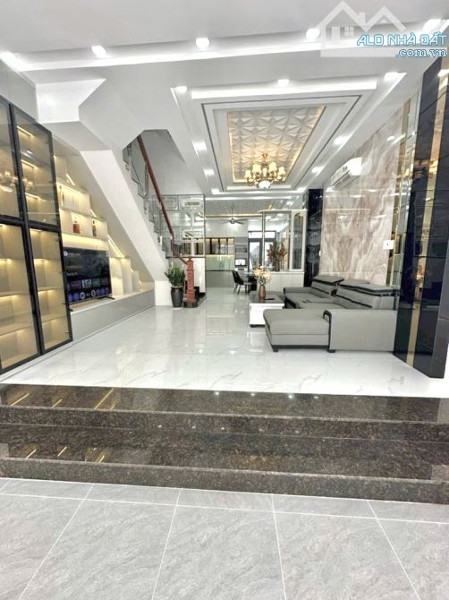 BÁN BIỆT THỰ TRUNG TÂM NHÀ BÈ – 100M2 - HUỲNH TẤN PHÁT - NHỈNH 8 TỶ - 2