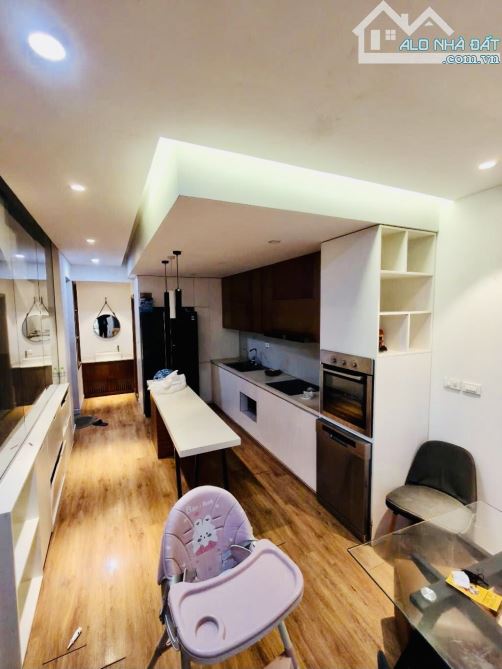 Nhà mặt tiền 70m2 - 5 tầng thang máy kd , nguyễn tuân thanh xuân Hà Nội - 2