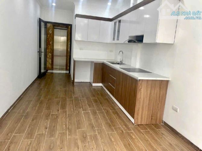 Nhà Ba đình mới koong 35m 6 tầng Thang Máy - 2
