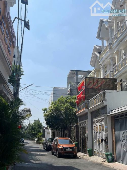 Bán Siêu phẩm chân dài, Nhà phố Hiệp Thành Q12 - 2