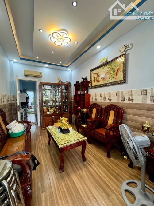 NHÀ BÁN MẶT TIỀN HUỲNH VĂN MỘT , HIỆP TÂN, TÂN PHÚ - GIÃM GIÁ NHỈNH 8 TỶ - 3