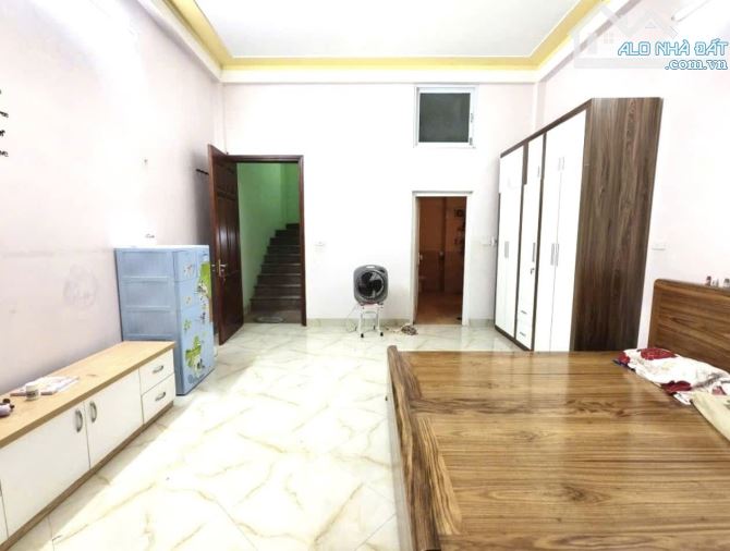 Bán nhà Xuân Đỉnh, 40m2 – 4t – mt 4,1m - 3 thoáng – sân rộng- 10m ra oto – nhỉnh 7 tỷ - 3