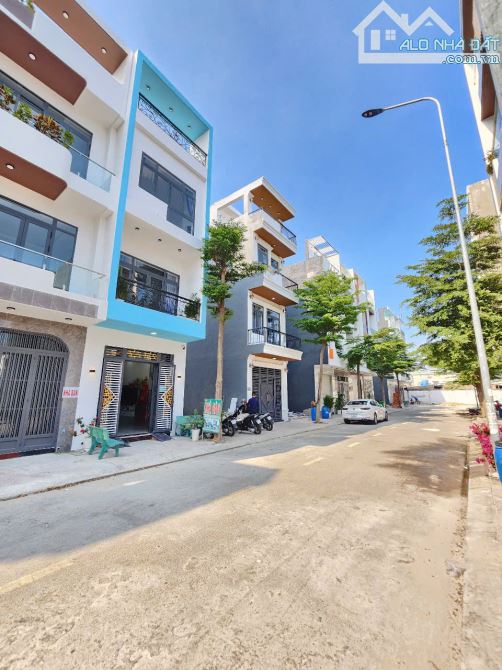 Chủ Ngộp cần Bán nhà 1 trệt 2 lầu,, P.Thuận Giao, Tp.Thuận An BD - 3