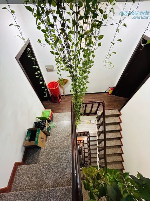 Bán nhà Lê Văn Lương, Quận 7, 89m², 11.7 tỷ, hẻm xe hơi, 5PN, 6WC, full nội thất - 3