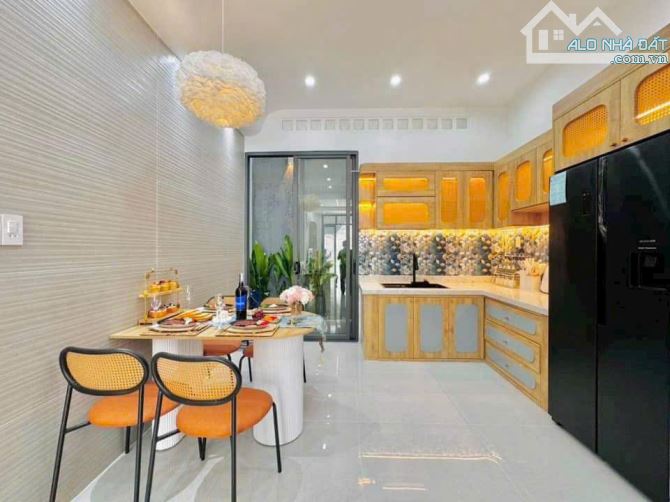 🔥NHÀ CHÍNH CHỦ, GIÁ MỀM tại hẻm ĐOÀN VĂN BƠ, P.9, Q.4 – CHỈ 4TỶ550 – 61M² – 1T2L – SHR 🔥 - 3