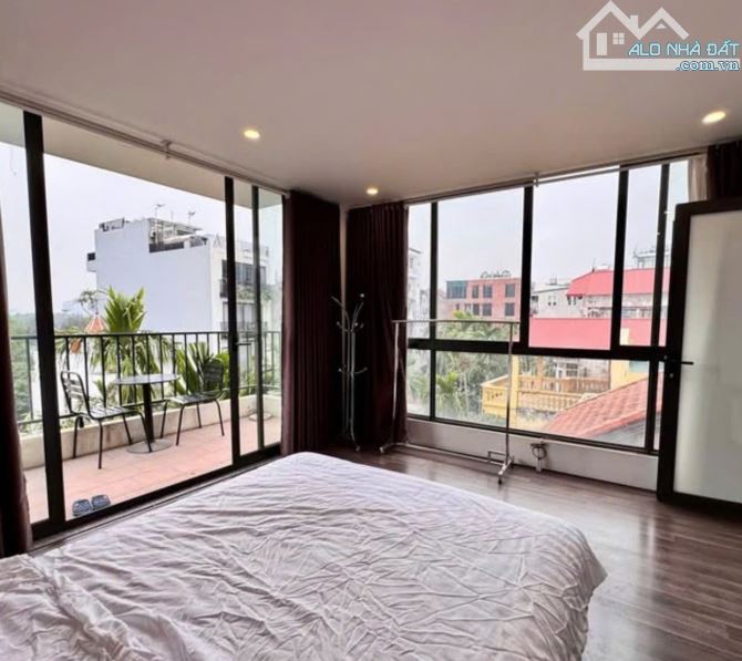 Quá ngon! Ngoài 30 tỷ - mặt phố - vỉa hè - KD- 103m2 phố Vĩnh Phúc, Ba Đình - 6 Tầng - TM - 3