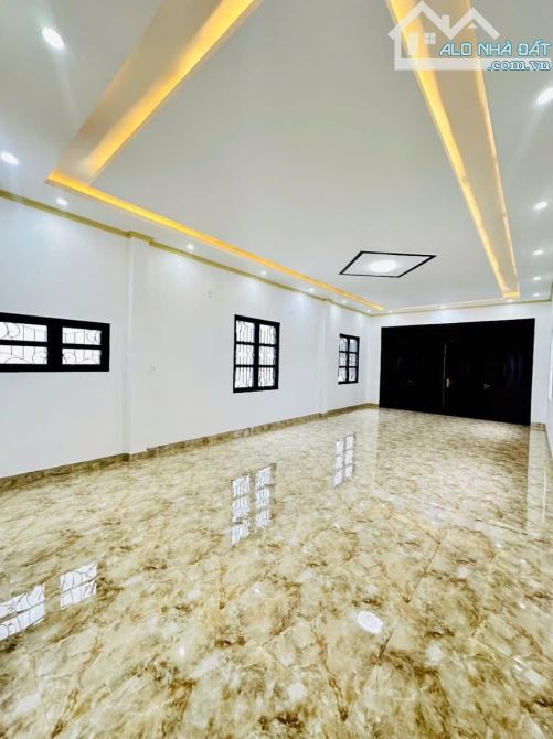 🔥 Nhà 4 tầng MT đường 10m5 Hà Huy Tập , gần biển Nguyễn Tất Thành , vị trí kinh doanh - 3