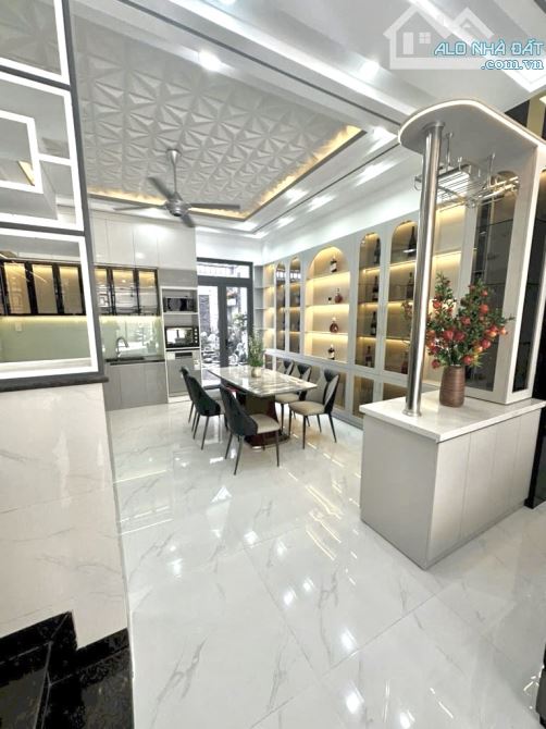 BÁN BIỆT THỰ TRUNG TÂM NHÀ BÈ – 100M2 - HUỲNH TẤN PHÁT - NHỈNH 8 TỶ - 3