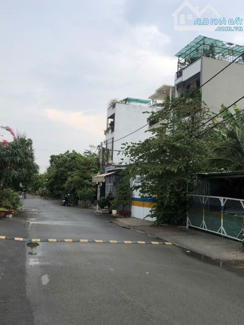 ĐẤT MẶT TIỀN ĐƯỜNG KẾ BÊN KĐT VẠN PHÚC - 78M2 - Ô TÔ NGỦ TRONG ĐẤT - 6.3 TỶ - 3