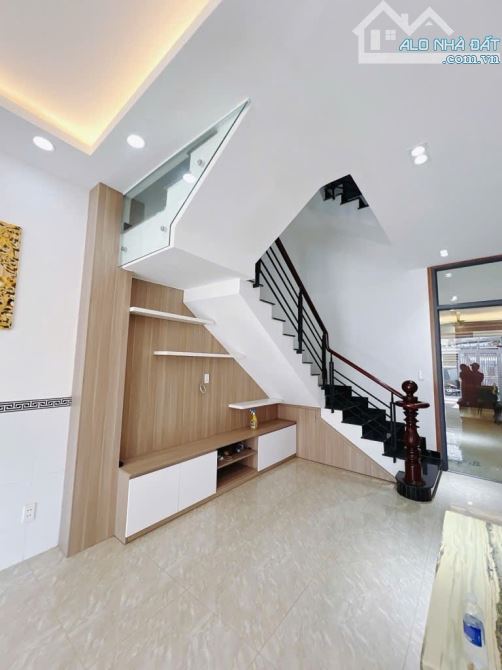 BÁN NHÀ QUẬN 7 - HẺM XE HƠI HUỲNH TẤN PHÁT, 4 TẦNG, 4 PN, 9 TỶ TL - 3