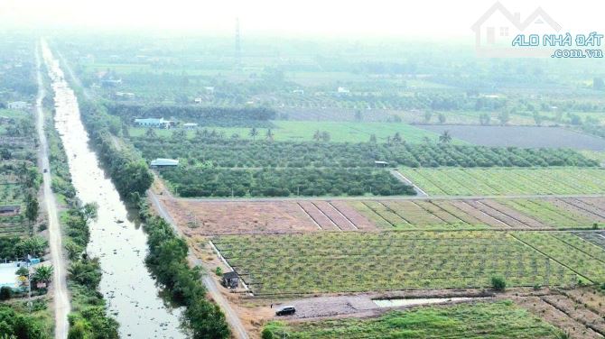 Hàng thơm, 1000m2 đất vườn view kênh 20x 53m chỉ 820tr - 3