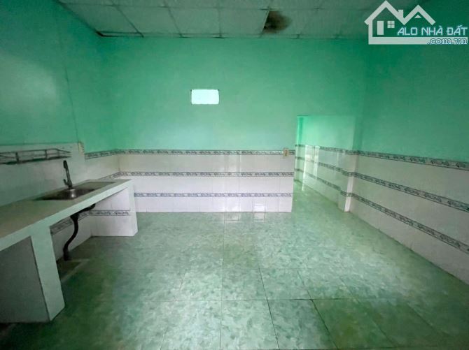 Nhà sổ riêng, 80m2 Chỉ 2 phút qua Nhà Bè. Gần MT đường 826C Long Hậu Giá đầu tư chỉ 1,7 tỷ - 3