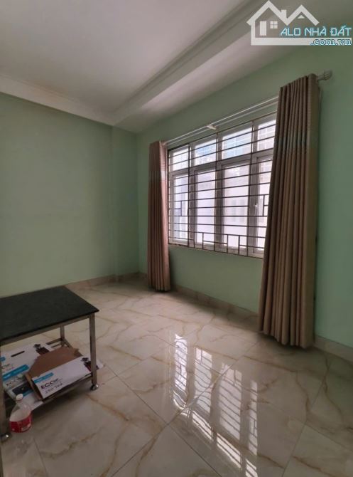 Bán nhà Xuân Đỉnh, 40m2 – 4t – mt 4,1m - 3 thoáng – sân rộng- 10m ra oto – nhỉnh 7 tỷ - 4