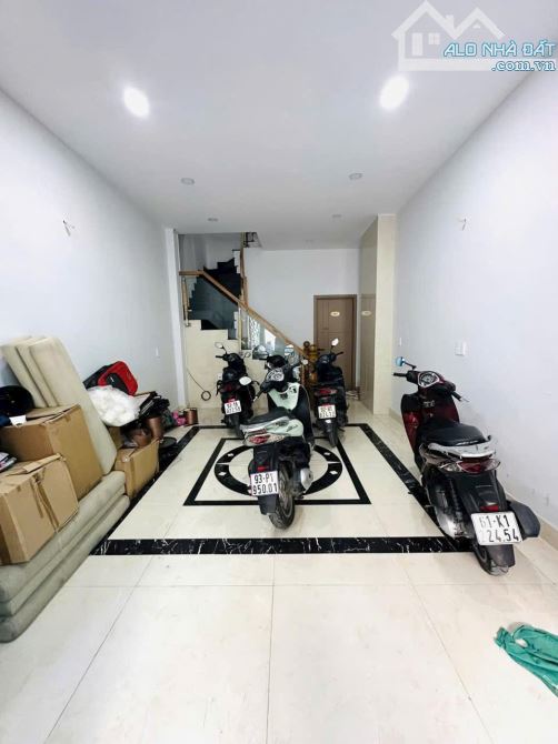Bán nhà 3 tầng hẻm xe hơi đường 38 Hiệp Bình Chánh,Thủ Đức. Gía 6,5 tỷ - 4