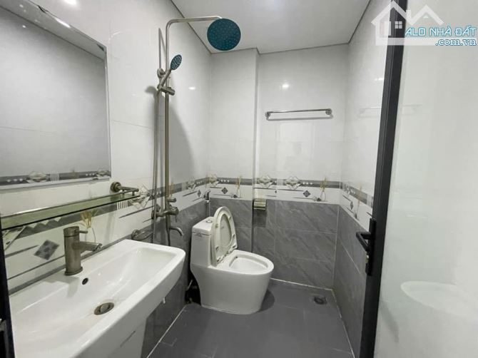 NHÀ 5 TẦNG - DIỆN TÍCH 30M2 - HƯỚNG ĐÔNG NAM - ĐẮC TÀI ĐẮC LỘC!BÁN NHÀ ĐẸP NHƯ MƠ - - 4