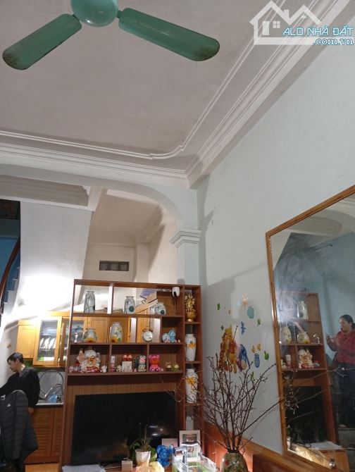 Bán gấp nhà tại Đại Cát, Liên Mạc, Bắc Từ Liêm, 2,9 tỷ, 30m2 5 tầng, gần đường TÂY THĂNG L - 4