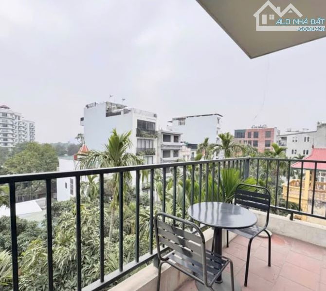 Quá ngon! Ngoài 30 tỷ - mặt phố - vỉa hè - KD- 103m2 phố Vĩnh Phúc, Ba Đình - 6 Tầng - TM - 4