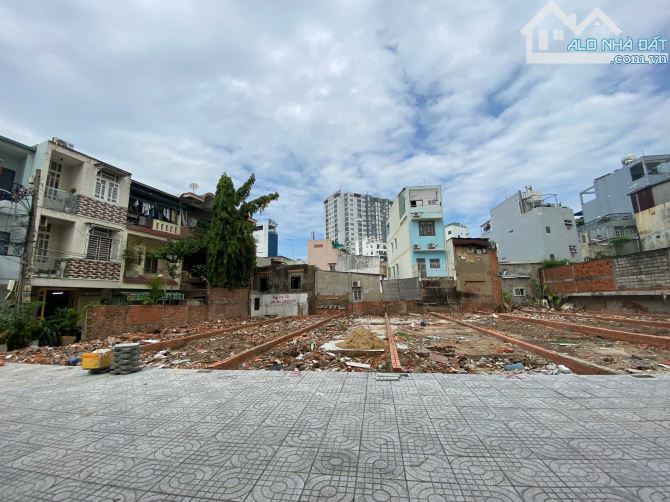 BÁN ĐẤT BÌNH THẠNH , KHU PHÂN LÔ CHUẨN , DIỆN TÍCH 4x18m , HẺM 8M - 4