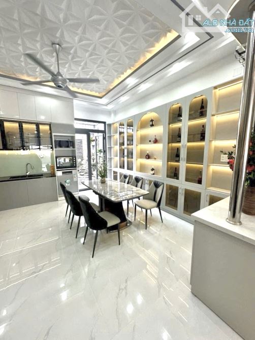 BÁN BIỆT THỰ TRUNG TÂM NHÀ BÈ – 100M2 - HUỲNH TẤN PHÁT - NHỈNH 8 TỶ - 4