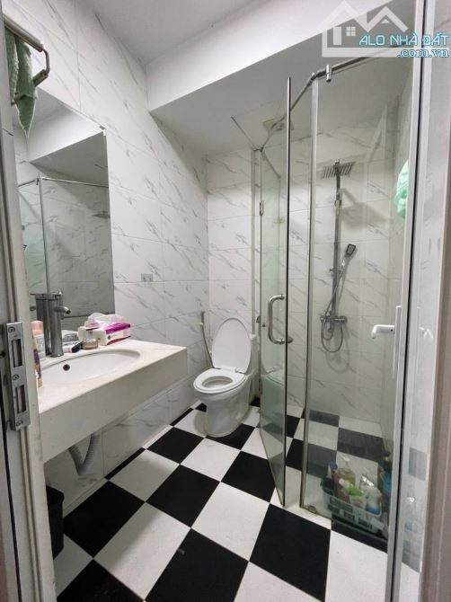 Bán nhà cực hiếm, giá rẻ, ngõ ô tô, 5 tầng, Thanh Xuân, Hà Nội. - 4