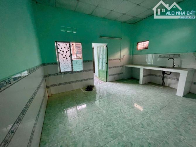Nhà sổ riêng, 80m2 Chỉ 2 phút qua Nhà Bè. Gần MT đường 826C Long Hậu Giá đầu tư chỉ 1,7 tỷ - 4